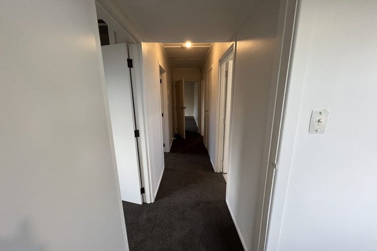 Photo of property in 25 Marewa Street, Te Atatu South, Auckland, 0610