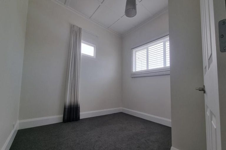Photo of property in 37 Nelson Crescent, Napier South, Napier, 4110