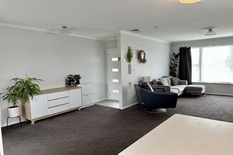 Photo of property in 30 Langley Avenue, Milson, Palmerston North, 4414