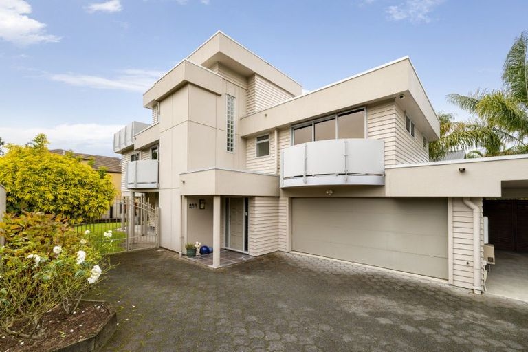 Photo of property in 75a Thirteenth Avenue, Tauranga South, Tauranga, 3112