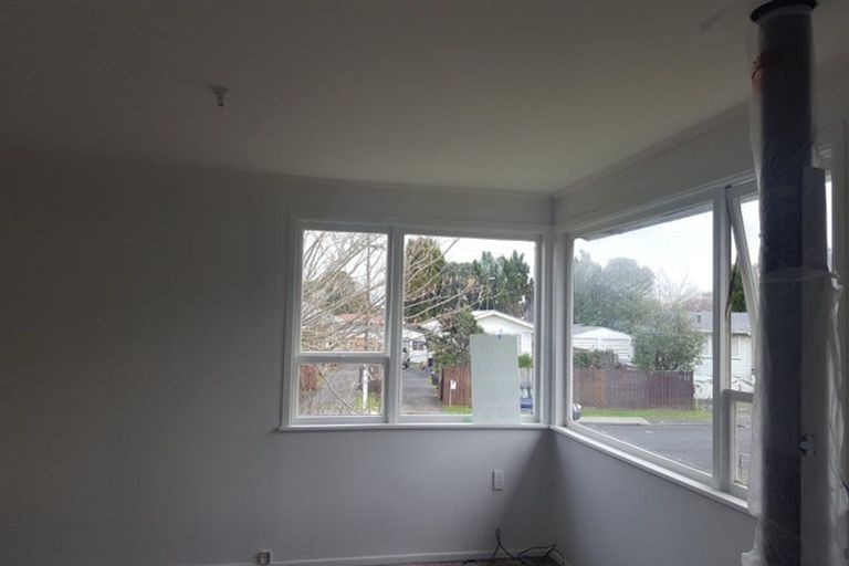 Photo of property in 11 Mcdivitt Street, Manurewa, Auckland, 2102