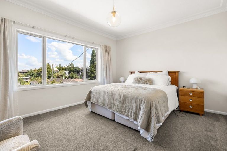 Photo of property in 38 Windsor Road, Maeroa, Hamilton, 3200