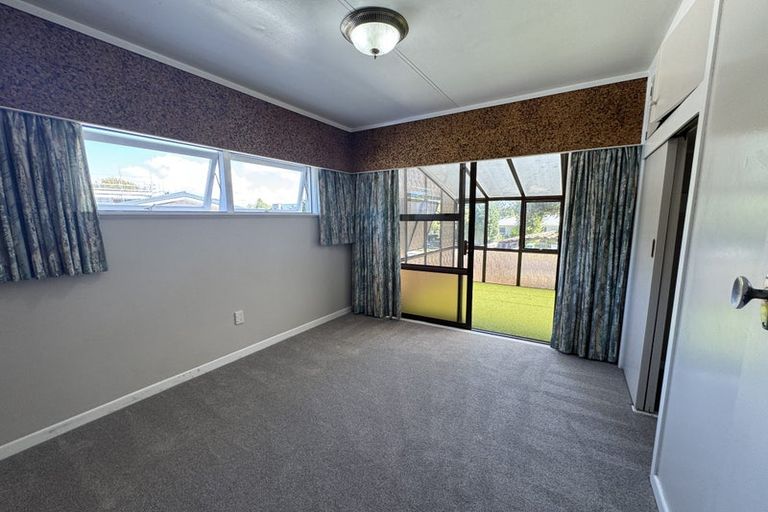 Photo of property in 55 Blakeborough Drive, Forrest Hill, Auckland, 0620