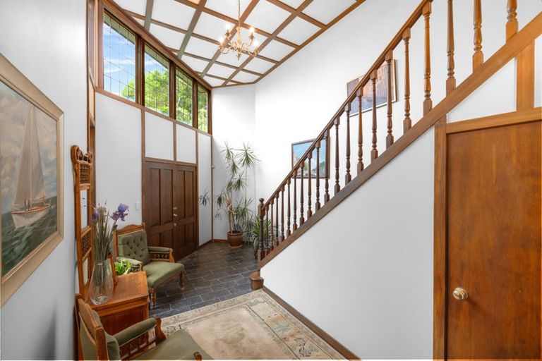 Photo of property in 2 Bengal Drive, Cashmere, Christchurch, 8022