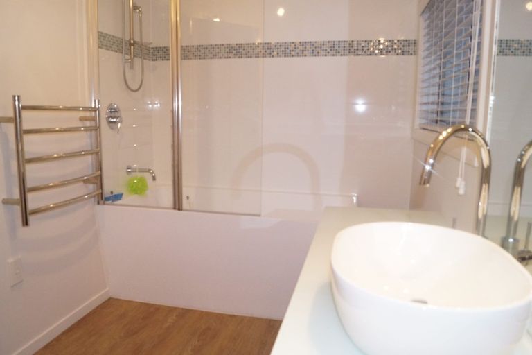 Photo of property in 2 Perry Street, Papanui, Christchurch, 8053