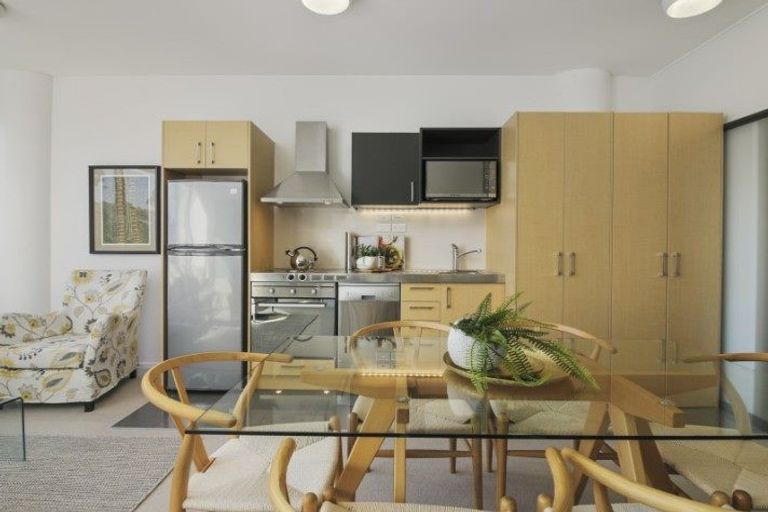 Photo of property in Twin Towers, 302/17 Putney Way, Manukau, Auckland, 2104