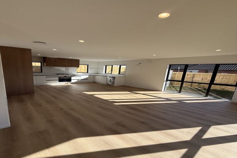 Photo of property in 44d Orams Road, Hillpark, Auckland, 2102