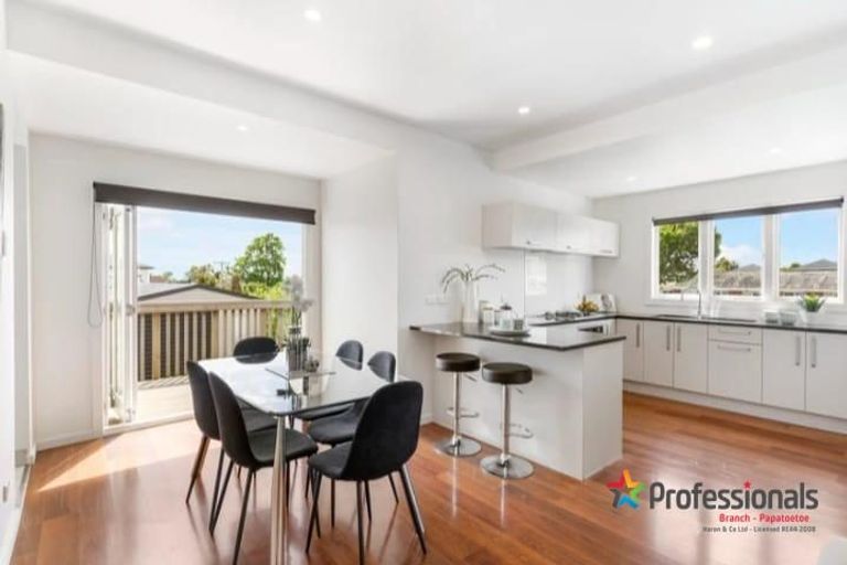 Photo of property in 2/117 Great South Road, Manurewa, Auckland, 2102