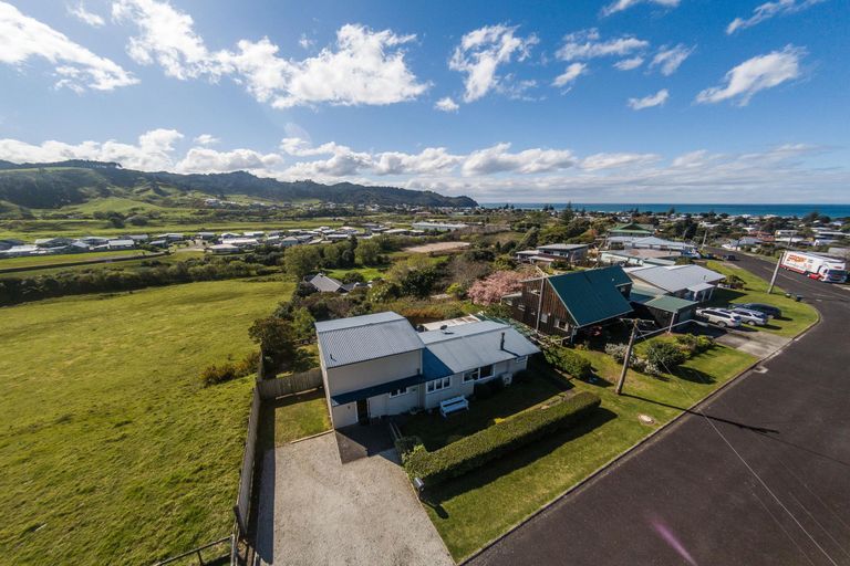 Photo of property in 5 Farm Road, Waihi Beach, 3611