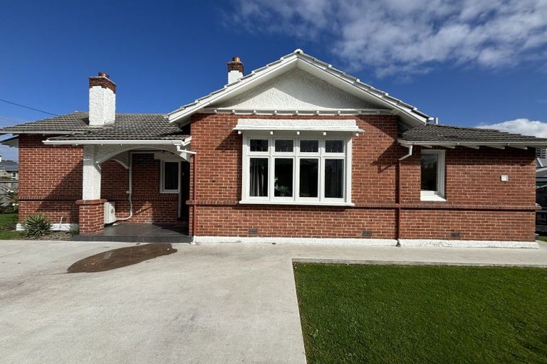 Photo of property in 356 Bay View Road, Saint Clair, Dunedin, 9012