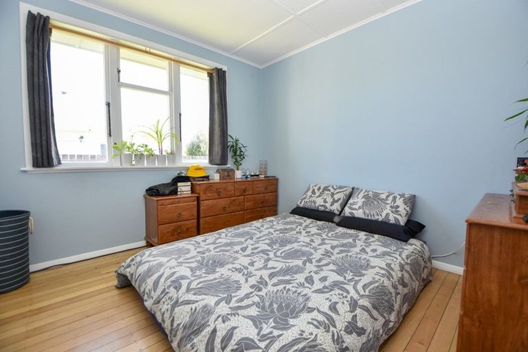 Photo of property in 32 Rhodes Street, Carterton, 5713