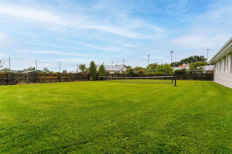 Photo of property in 369 Church Street, West End, Timaru, 7910