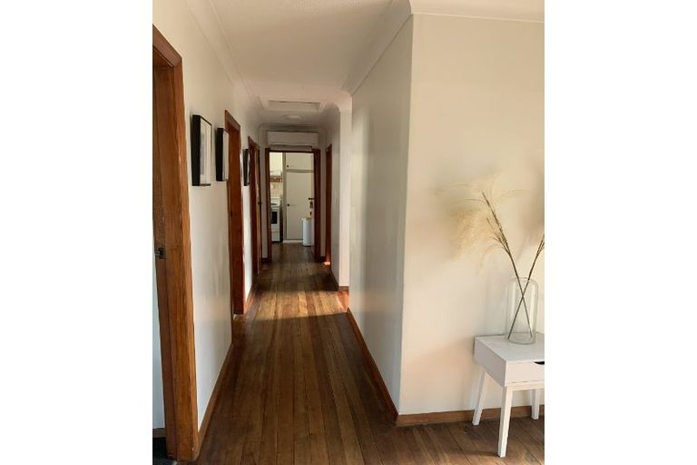 Photo of property in 21 Perrin Place, Kelvin Grove, Palmerston North, 4414