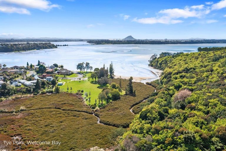 Photo of property in 21a Arawata Avenue, Welcome Bay, Tauranga, 3112