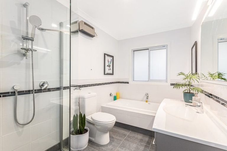 Photo of property in 80 Te Puia Drive, Aotea, Porirua, 5024