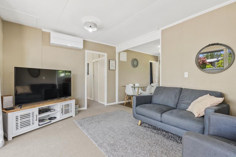 Photo of property in 15 Omahau Crescent, Twizel, 7901