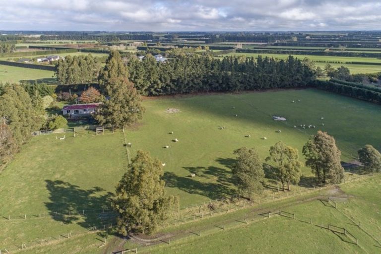 Photo of property in 522 Hoskyns Road, West Melton, Christchurch, 7675