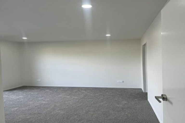 Photo of property in 1d Hollinbrigg Place, Manurewa, Auckland, 2102