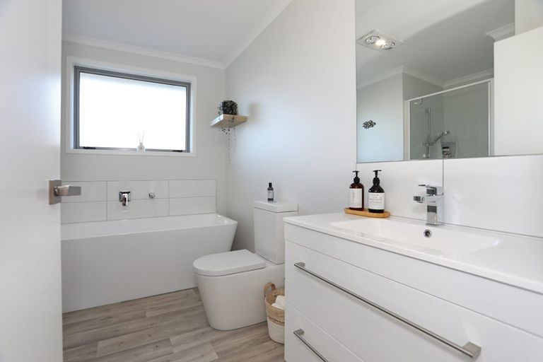 Photo of property in 12 George Street, Bulls, 4818