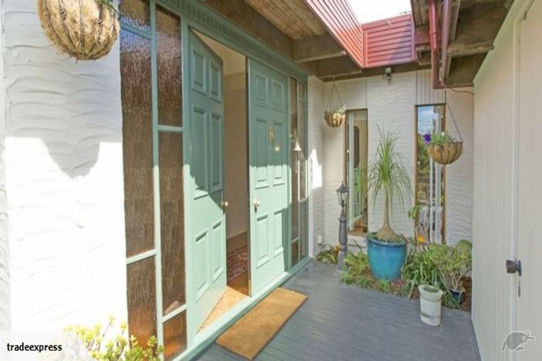 Photo of property in 30 Brandon Road, Manly, Whangaparaoa, 0930