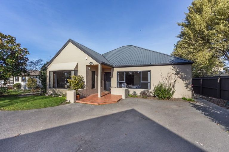 Photo of property in 21 Craven Street, Sockburn, Christchurch, 8042
