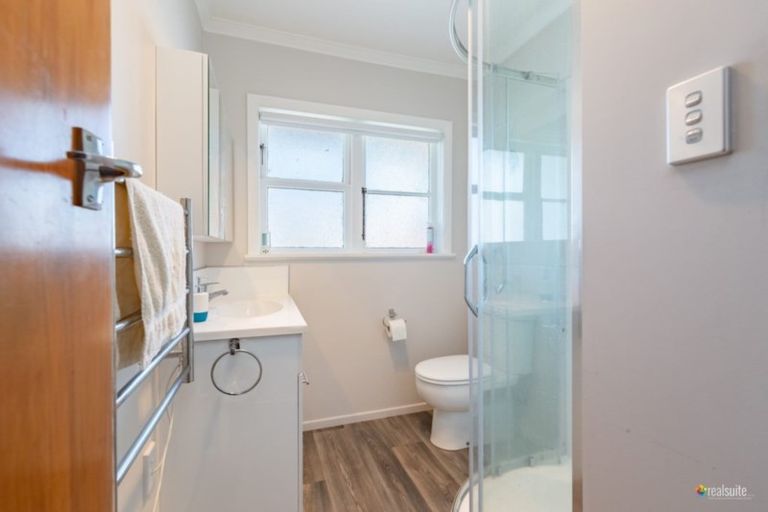 Photo of property in 5 Lane Street, Wallaceville, Upper Hutt, 5018