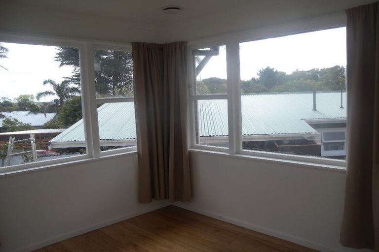 Photo of property in 19 Willow Avenue, Birkenhead, Auckland, 0626