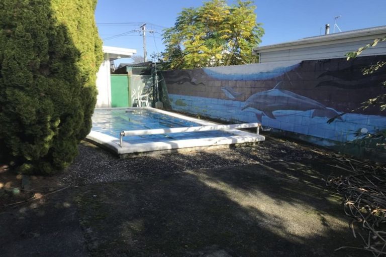 Photo of property in 16 Saxton Street, Levin, 5510