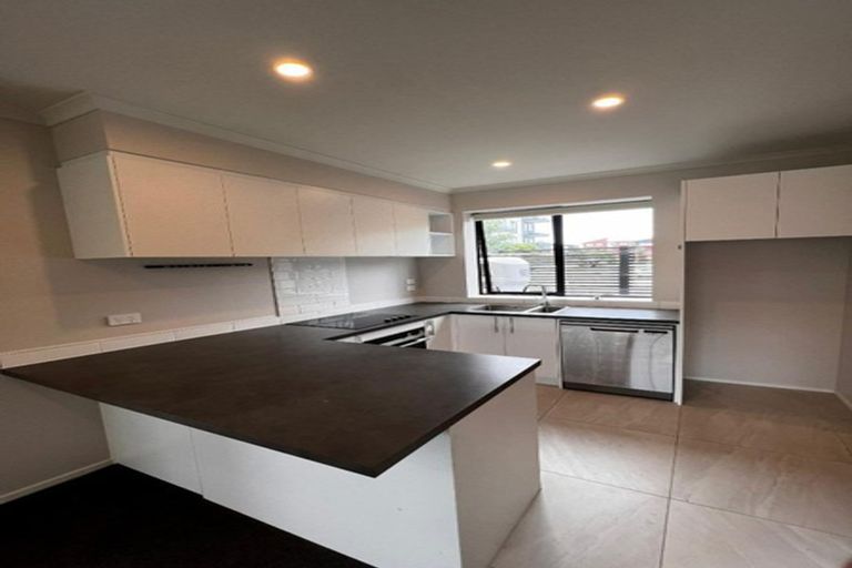 Photo of property in 91c Hobsonville Point Road, Hobsonville, Auckland, 0616