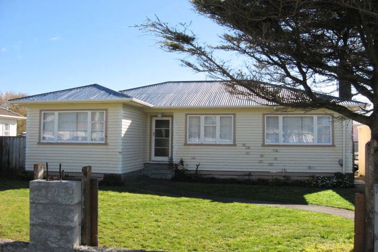 Photo of property in 9 Best Street, Wainuiomata, Lower Hutt, 5014