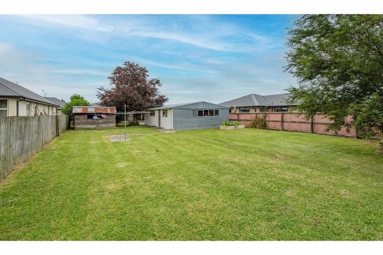 Photo of property in 15 Ivory Street, Rangiora, 7400