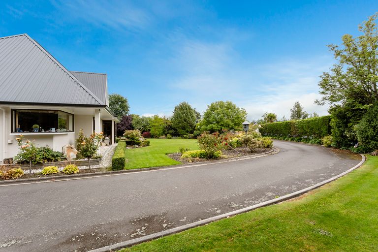 Photo of property in 1 Hamilton Court, Milton, 9220