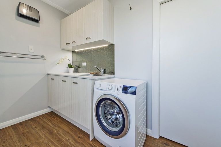 Photo of property in 10 Lee Street, Southbridge, 7602