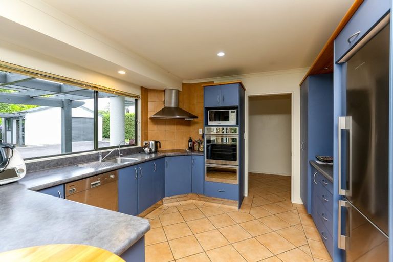 Photo of property in 102a Queens Road, Glen Avon, New Plymouth, 4312