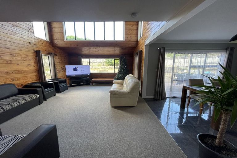 Photo of property in 27 Charles Prevost Drive, The Gardens, Auckland, 2105