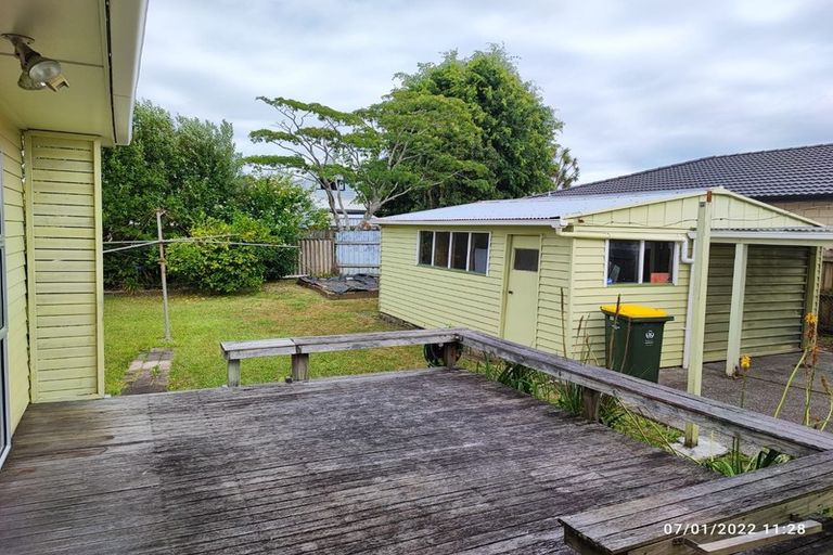 Photo of property in 45 Gossamer Drive, Pakuranga Heights, Auckland, 2010