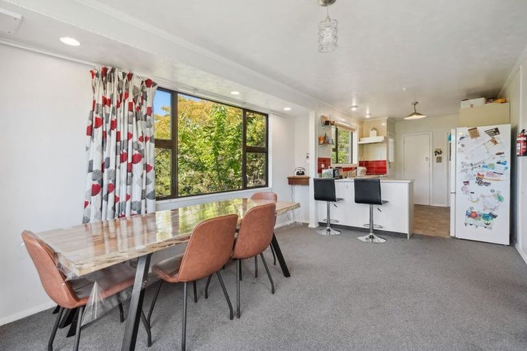 Photo of property in 16 Kinmont Crescent, Kinmont Park, Mosgiel, 9024