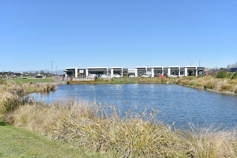 Photo of property in 21b Te Whenu Crescent, Marshland, Christchurch, 8083