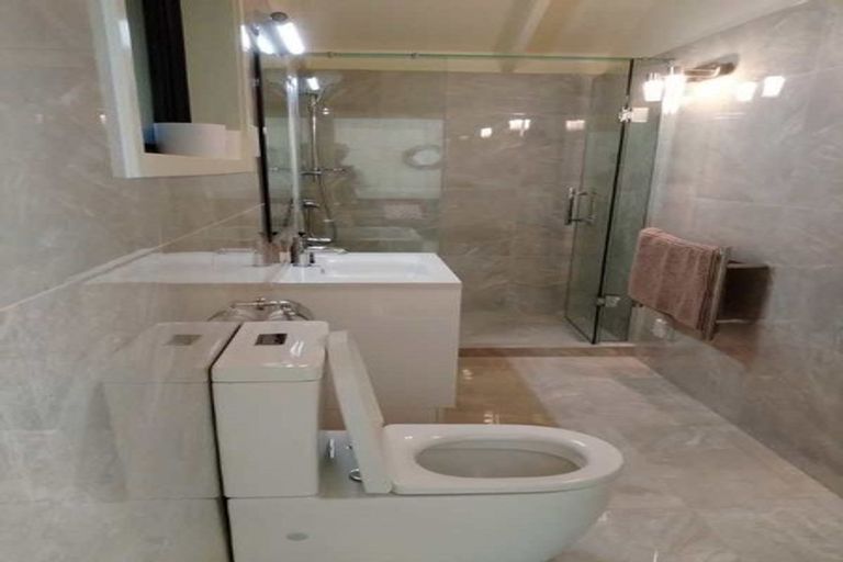 Photo of property in 60 Cheriton Road, Mellons Bay, Auckland, 2014