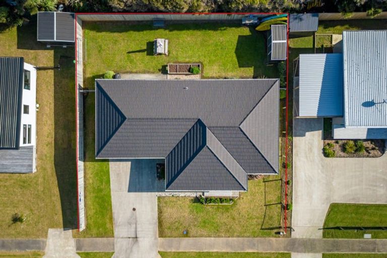 Photo of property in 22 Tairua Palms Place, Tairua, 3508