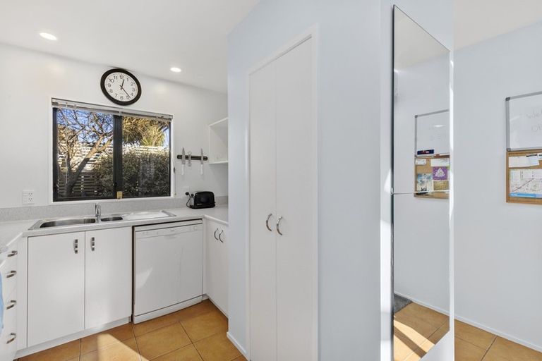 Photo of property in 24a Richmond Street, Petone, Lower Hutt, 5012