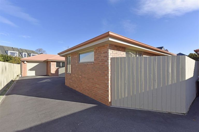 Photo of property in 3/3 Staveley Street, Avonhead, Christchurch, 8042