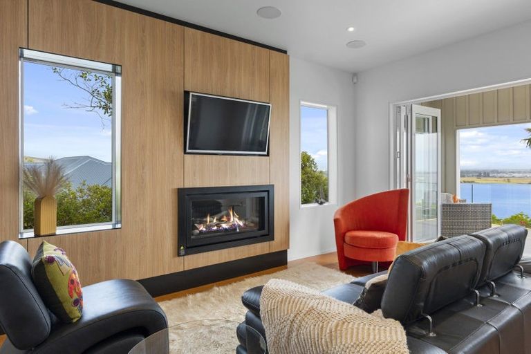 Photo of property in 36 Saint Andrews Hill Road, Mount Pleasant, Christchurch, 8081