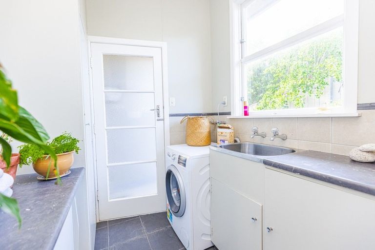 Photo of property in 4 Shakespeare Road, Bastia Hill, Whanganui, 4500