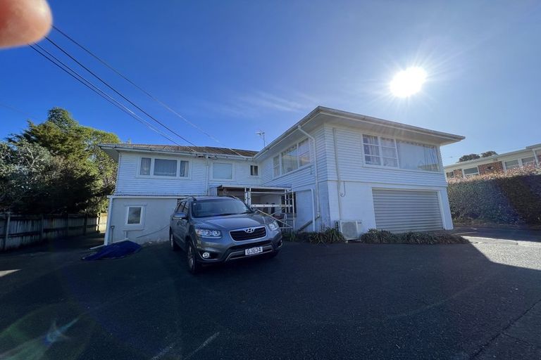 Photo of property in 6 Brighton Terrace, Murrays Bay, Auckland, 0630