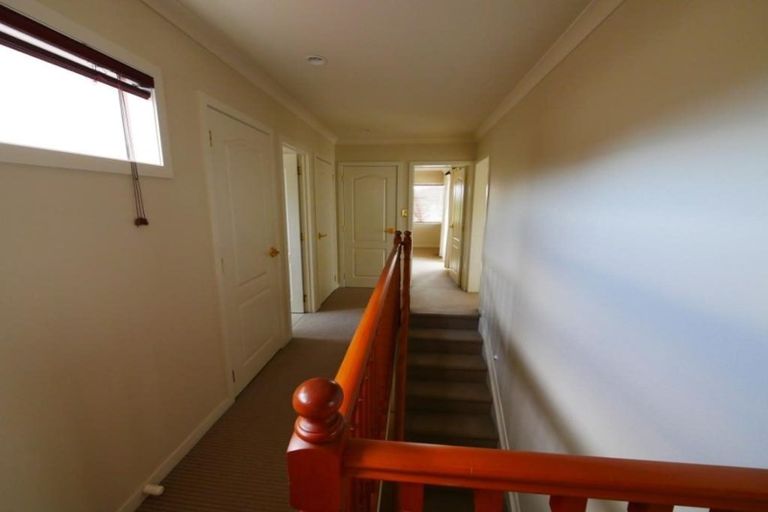 Photo of property in 28 Phoenicia Court, The Gardens, Auckland, 2105