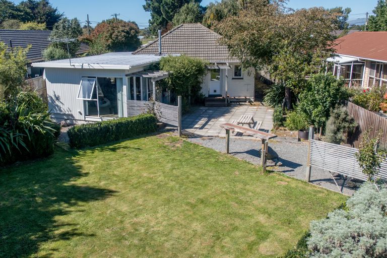 Photo of property in 46 Hawthornden Road, Avonhead, Christchurch, 8042