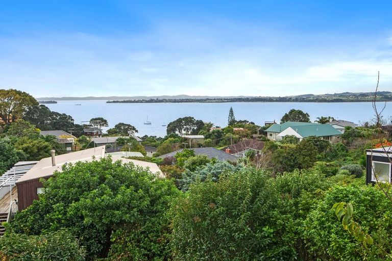 Photo of property in 10 Callender Place, Shelly Park, Auckland, 2014