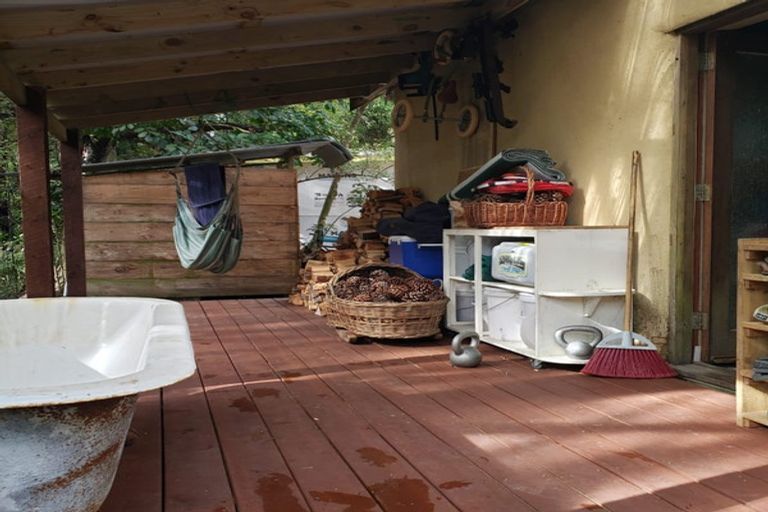 Photo of property in 197 Parker Road, Oratia, Auckland, 0604