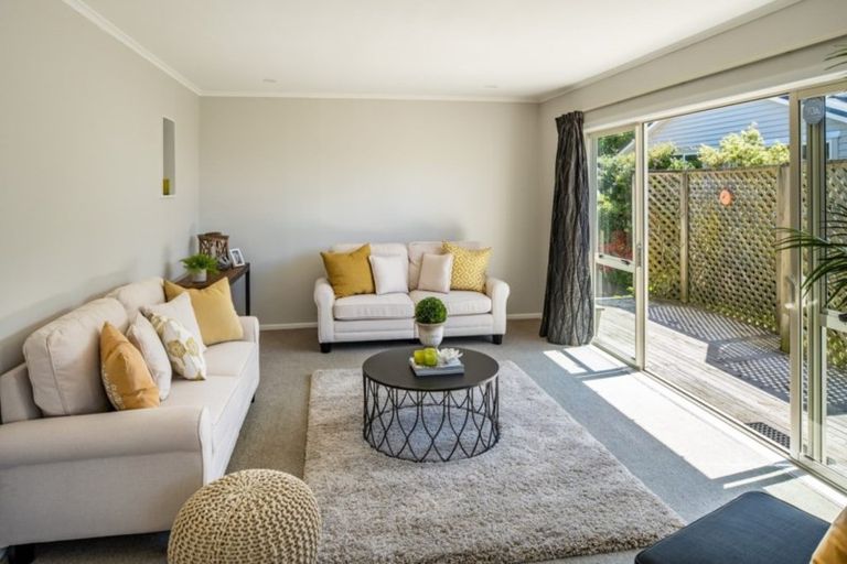 Photo of property in 104 Rawhiti Road, Pukerua Bay, 5026